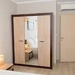 Lejlighed Seaside Bliss- Elegant 1bd With Stunning View By Flat Mаnager *