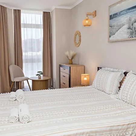 Seaside Bliss- Elegant 1bd With Stunning View By Flat Mаnager * Топола